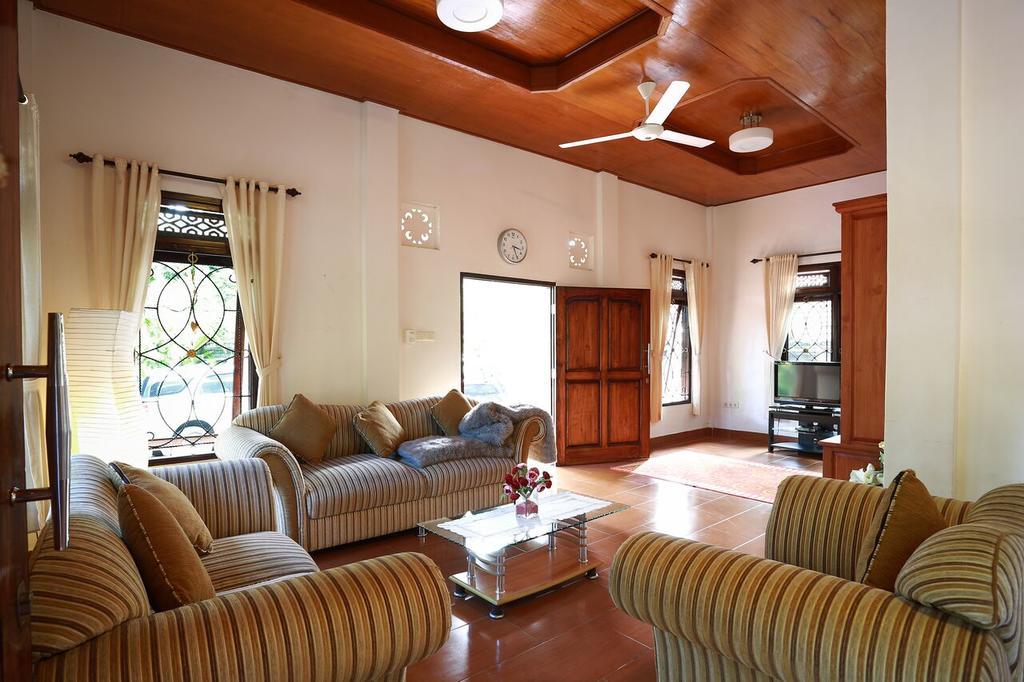 Lovina Villa Maryadi מראה חיצוני תמונה